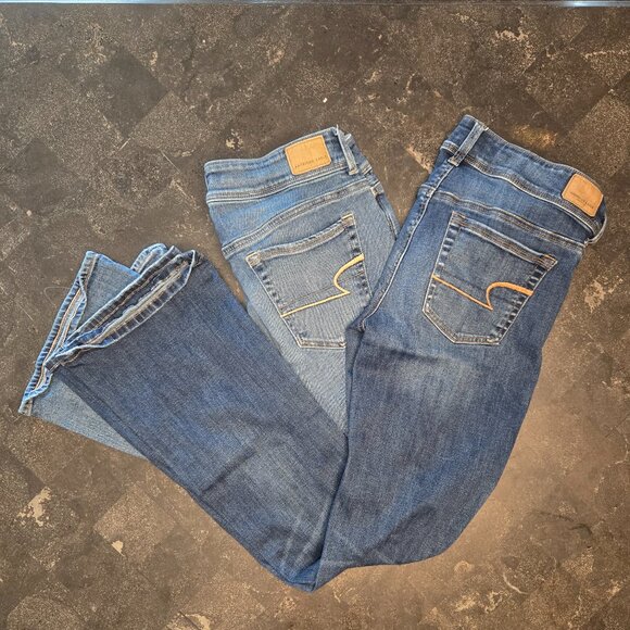 BUNDLE - 2 FOR 1 WOMENS AMERICN EAGLE SUPER STRETCH KICK BOOT DENIM JEANS - WOW! - Picture 2 of 12